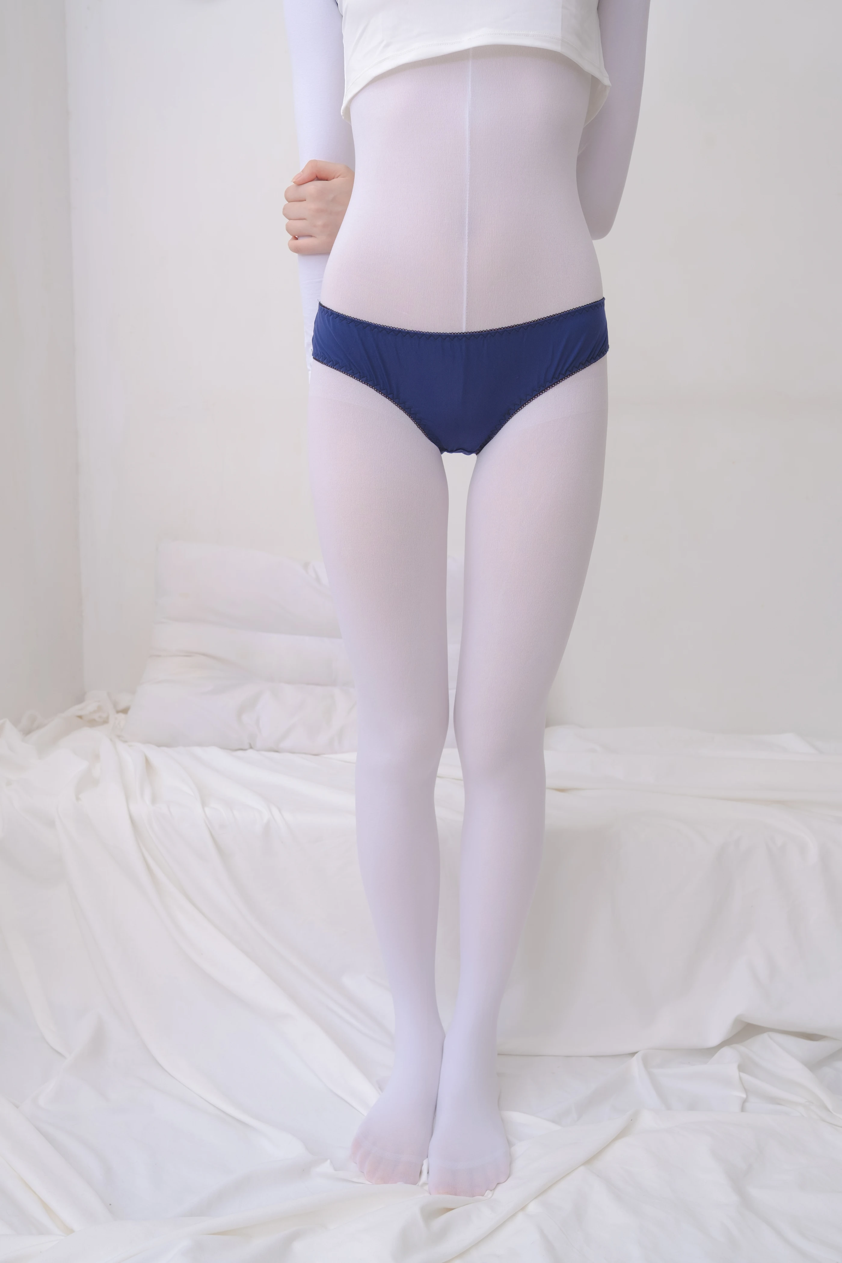 森萝财团 内部会员版 – 雏菊003 [131P 1V] 2